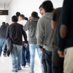 Wojna o migrantów w Szwecji. Rząd podnosi stawki, samorządy odmawiają współpracy