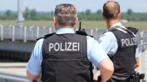 Upamiętnili Powstanie Warszawskie. Teraz ściga ich niemiecka policja