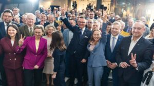 „Rodzina na swoim” w wersji Polski 2050. Żona wiceministra dyrektorem w ministerstwie
