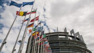 90 miliardów dla Ukrainy „to frajerstwo”. Polska poparła, Węgry i Słowacja odmówiły