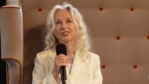 „Naćpany R****cz” i „pierdnięcia”. Manuela Gretkowska obraża Prezydenta i Pierwszą Damę